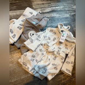 carter’s matching towels and robe set